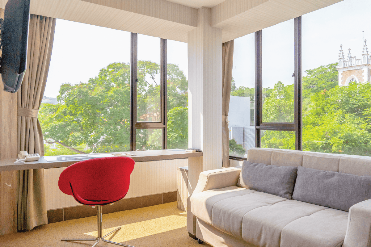 VISUAL AND HEARING IMPAIRED GUESTS