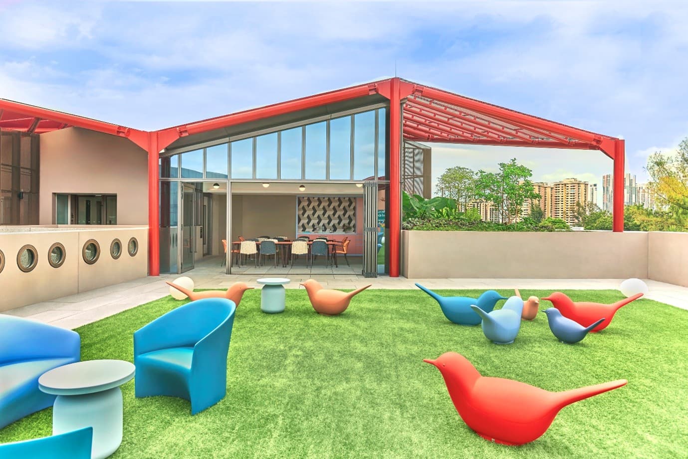 GUESTS ROOMS AND FEATURES